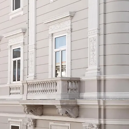 Palazzo Talenti 1907 4* Trieste